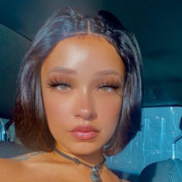 Meet your Posher, Jewelle - Picture 1 of 1